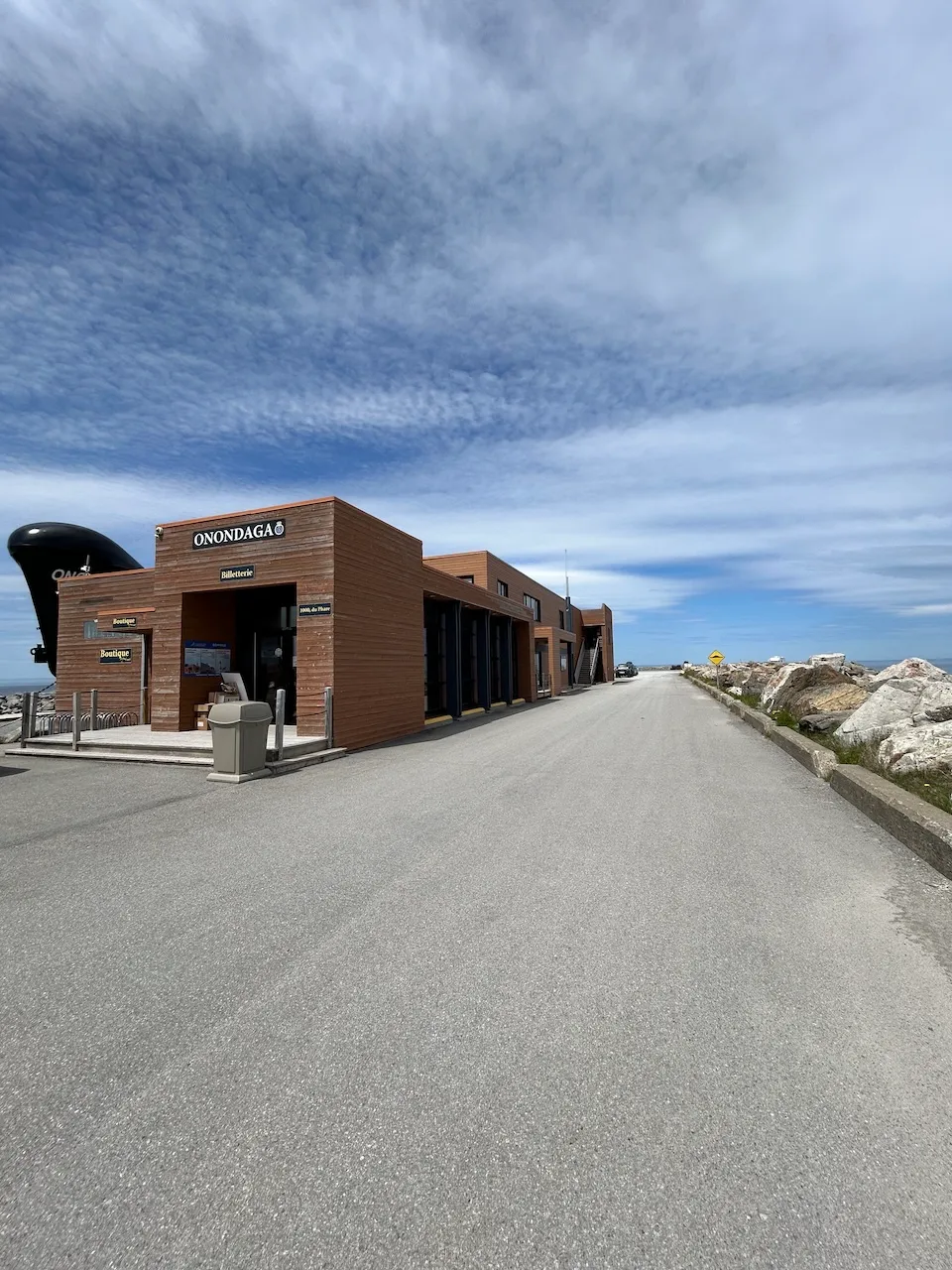 Sous-marin Onondaga - Bâtiment d'accueil