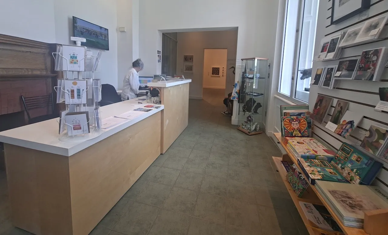 Service counter