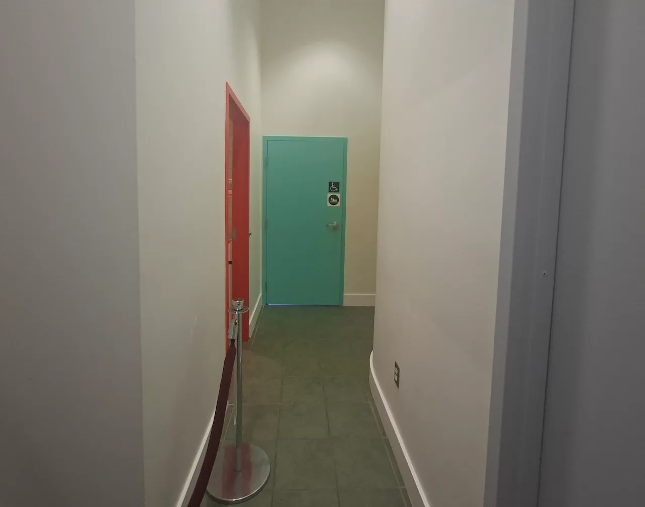 Universal restroom - Ground floor