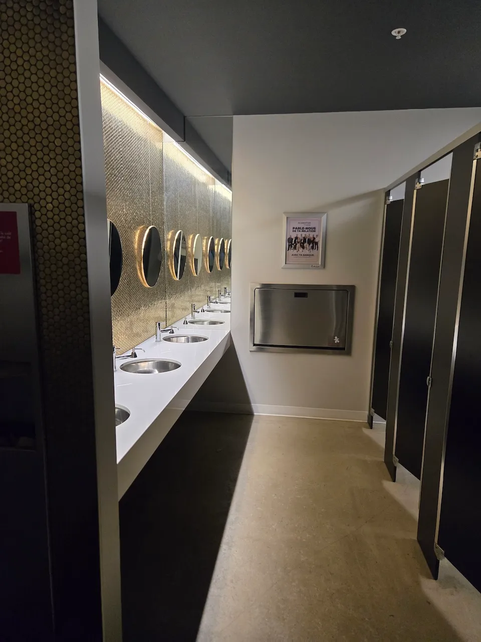 Bathroom on the ground floor