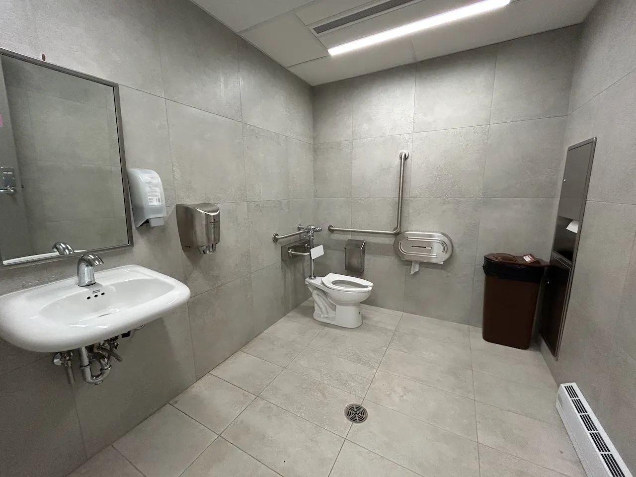 Central Building - 2nd Floor - Accessible Restroom
