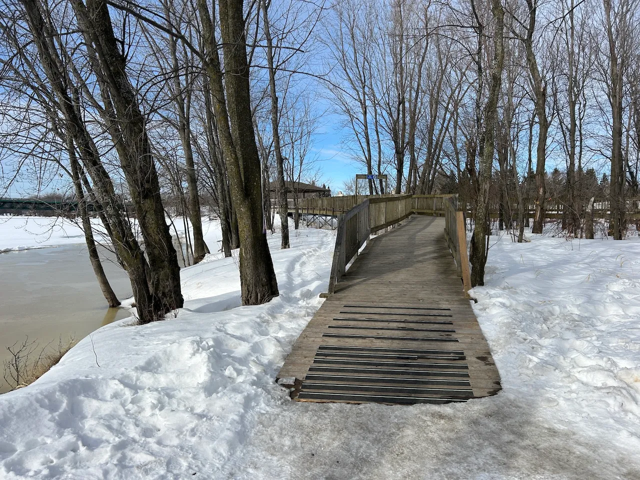 Interpretation footbridge - Exit