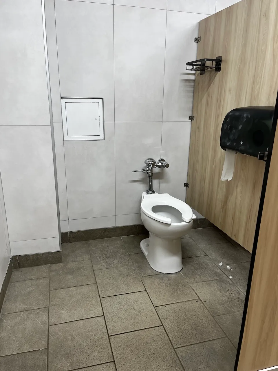 Welcome Center - Restroom - Women's
