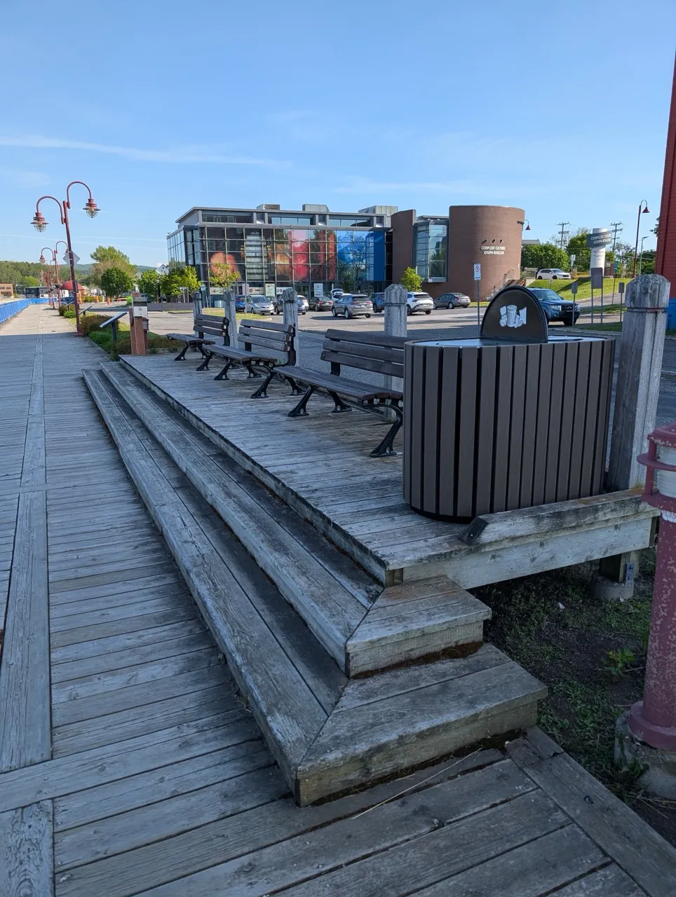 Elevated seating furniture