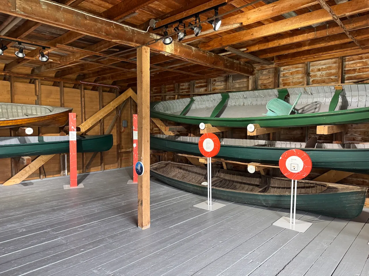 Remise à canots - Exposition