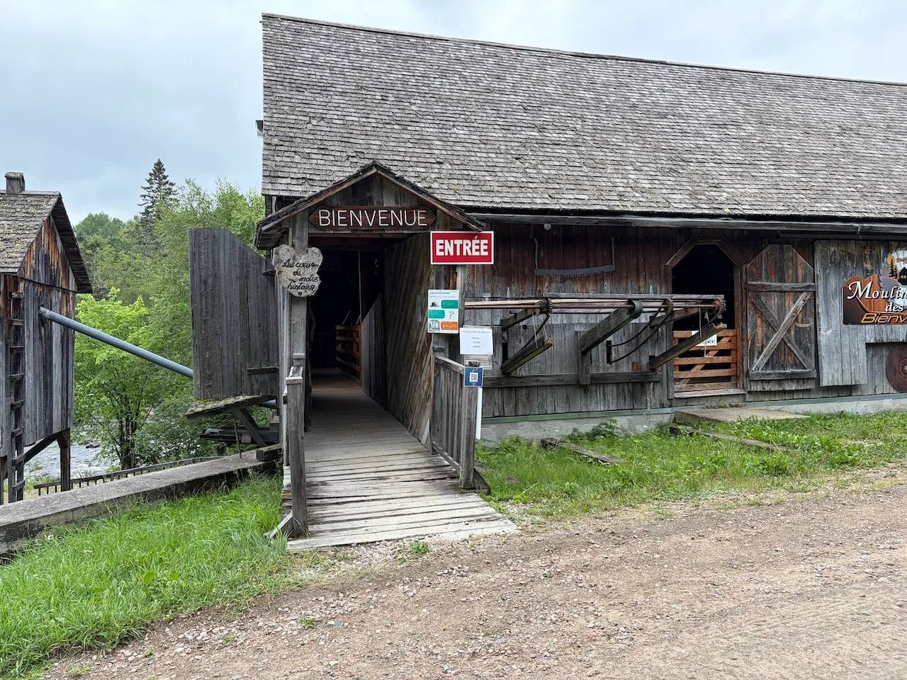 Le Moulin