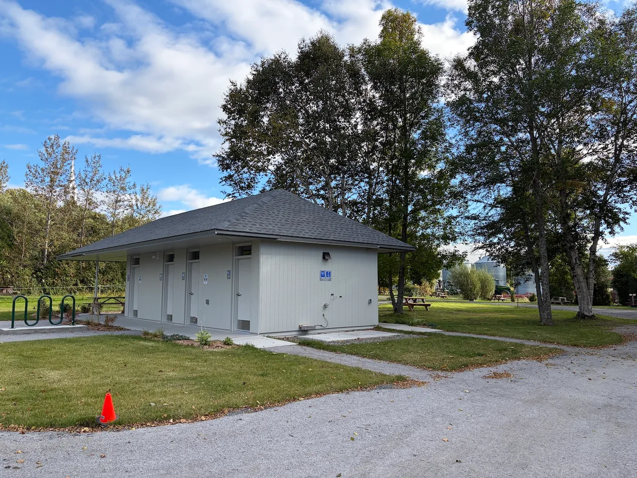 Restroom facility