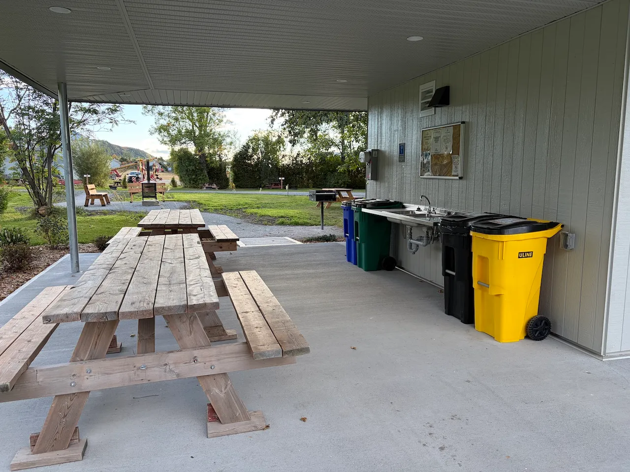 Dining and Service Area