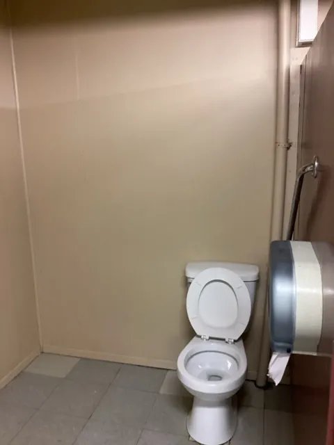 Bloc sanitaire 2 - Cabine de toilette