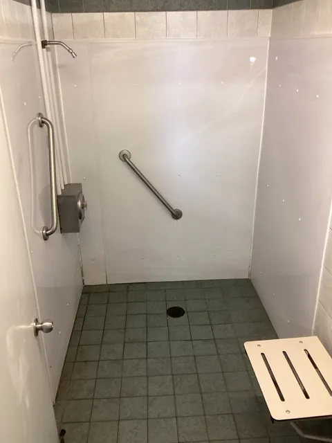 Sanitary block 6 - Shower