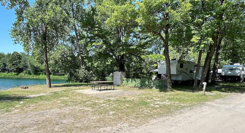 Terrain de camping num. 1