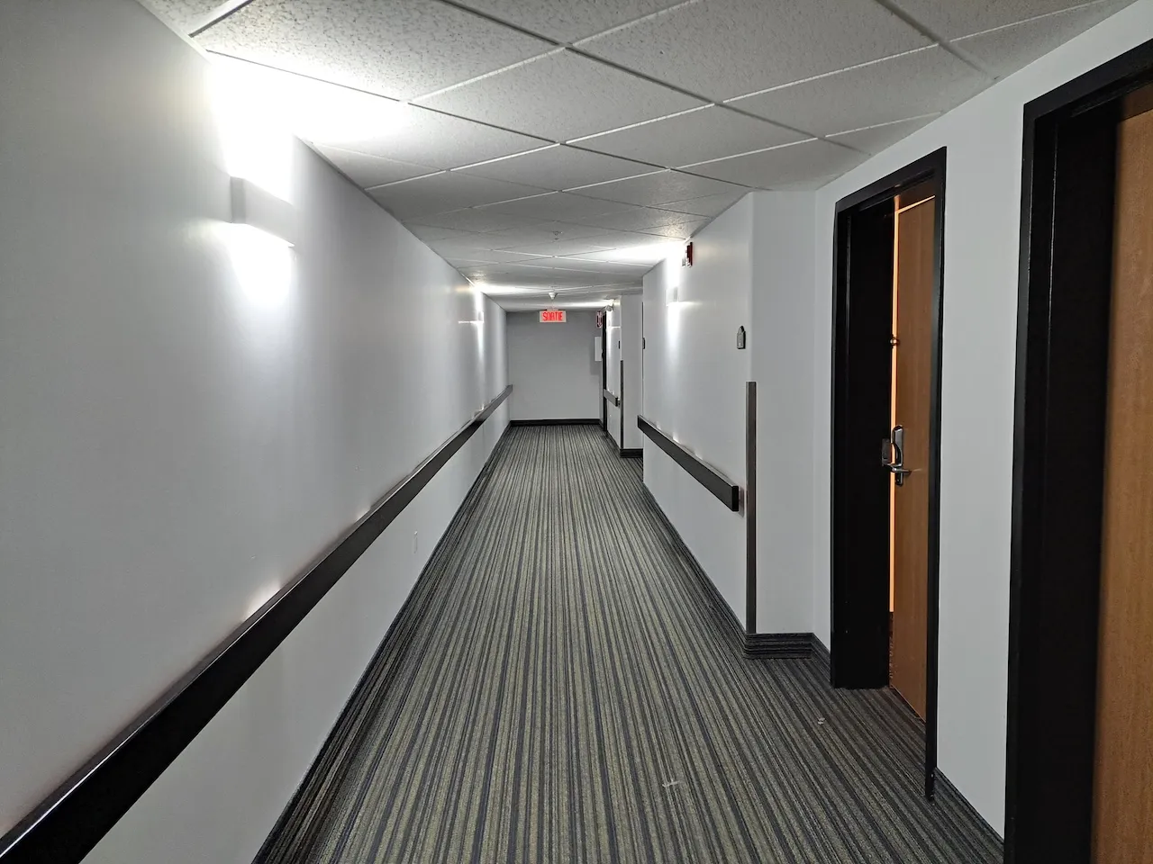 Corridor menant aux chambres