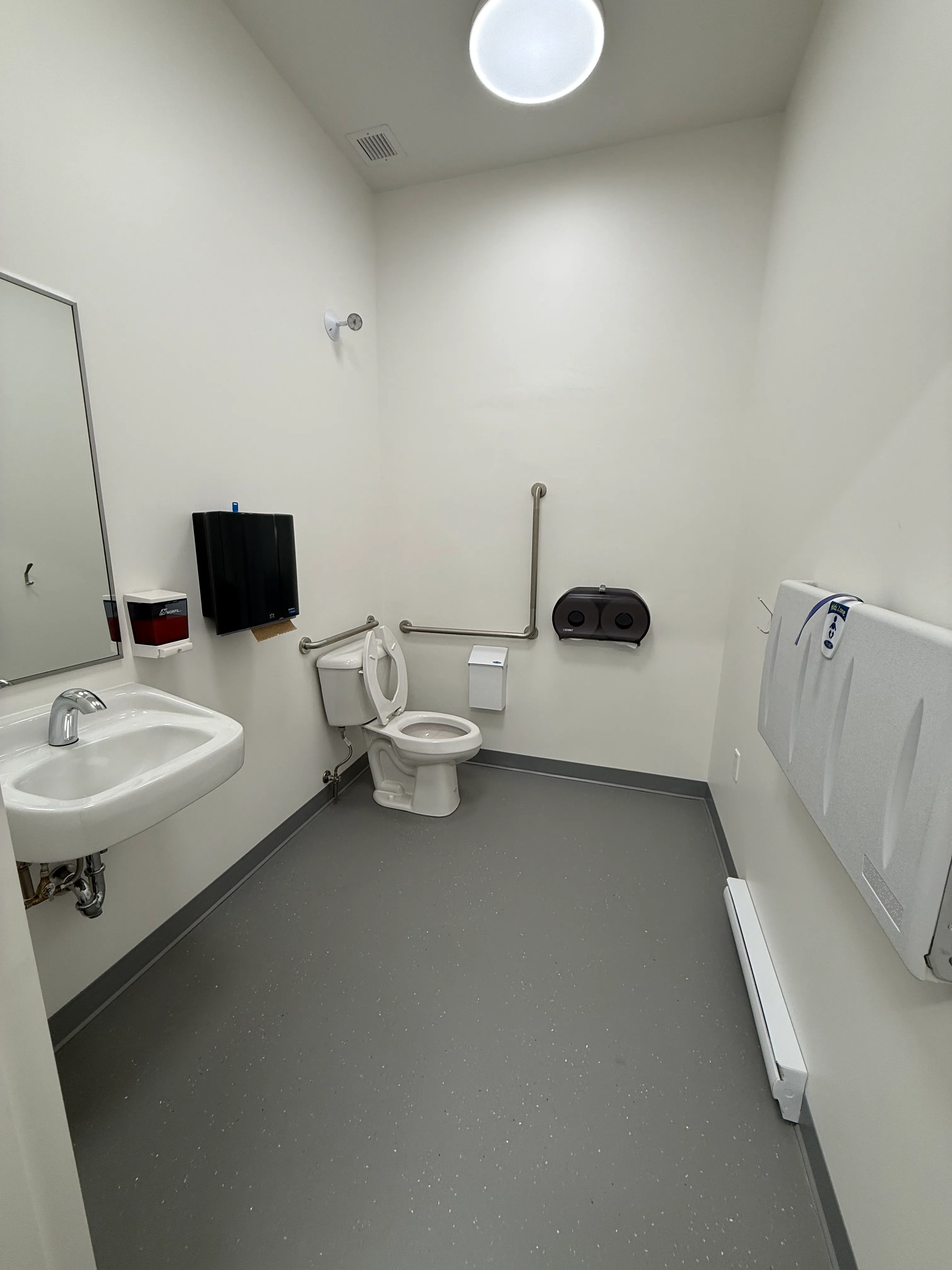 Universal restroom