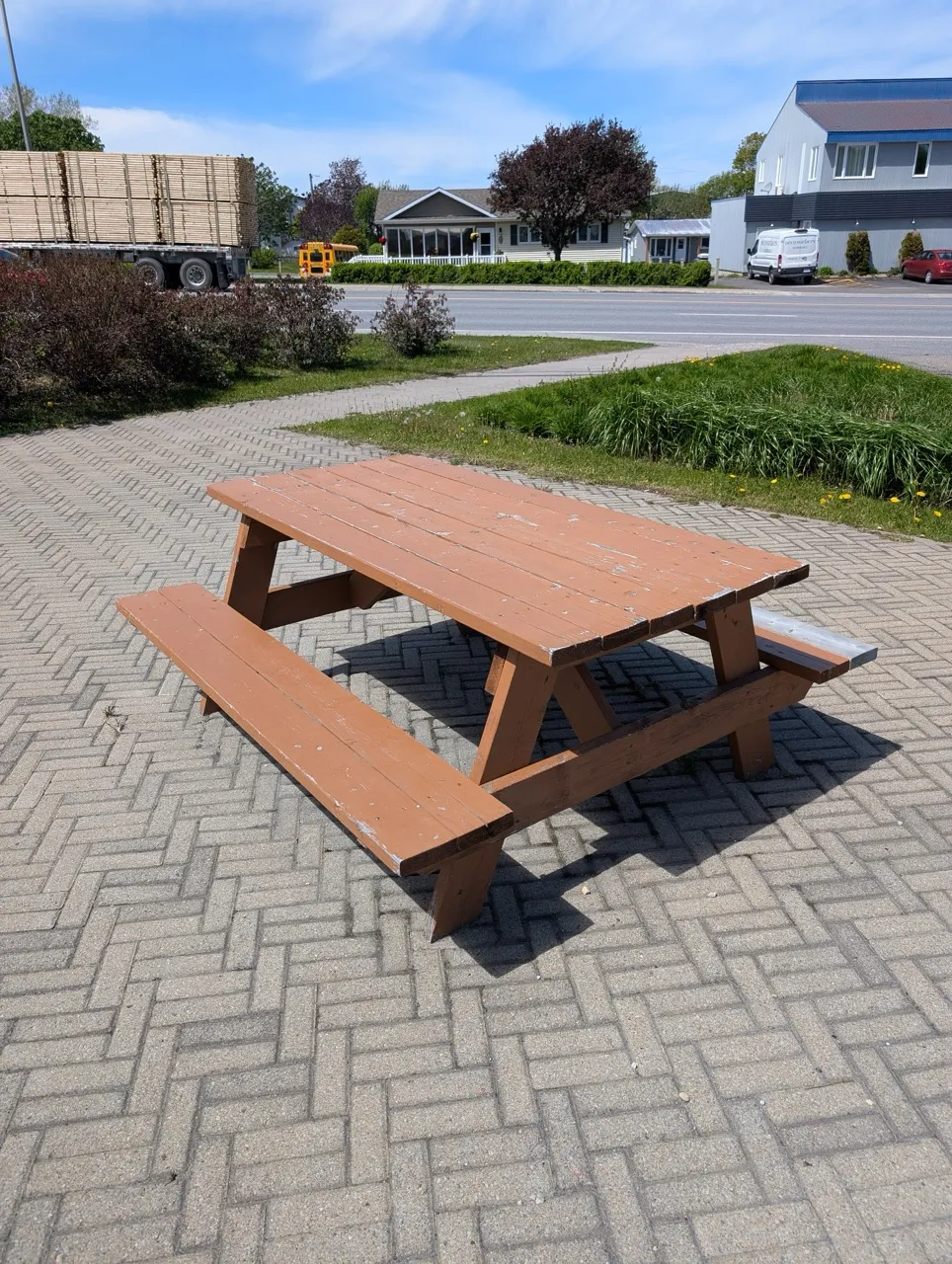 Picnic table nearby