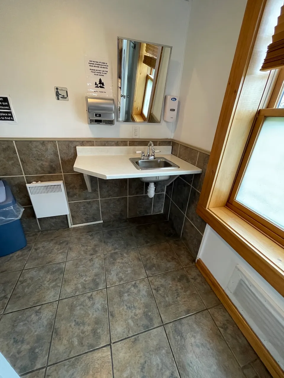 Bathroom - Sink