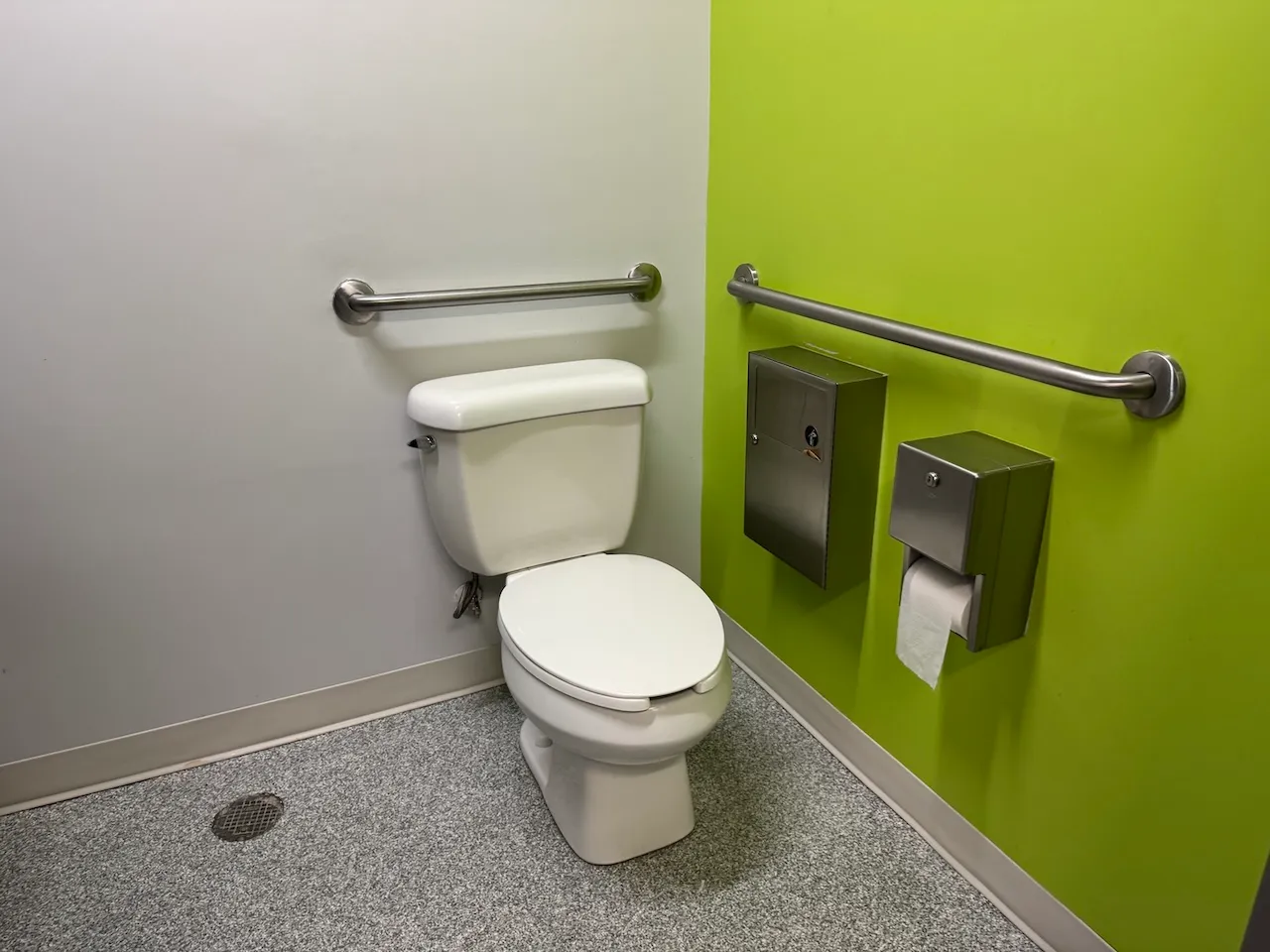 Cabine de toilette adaptée