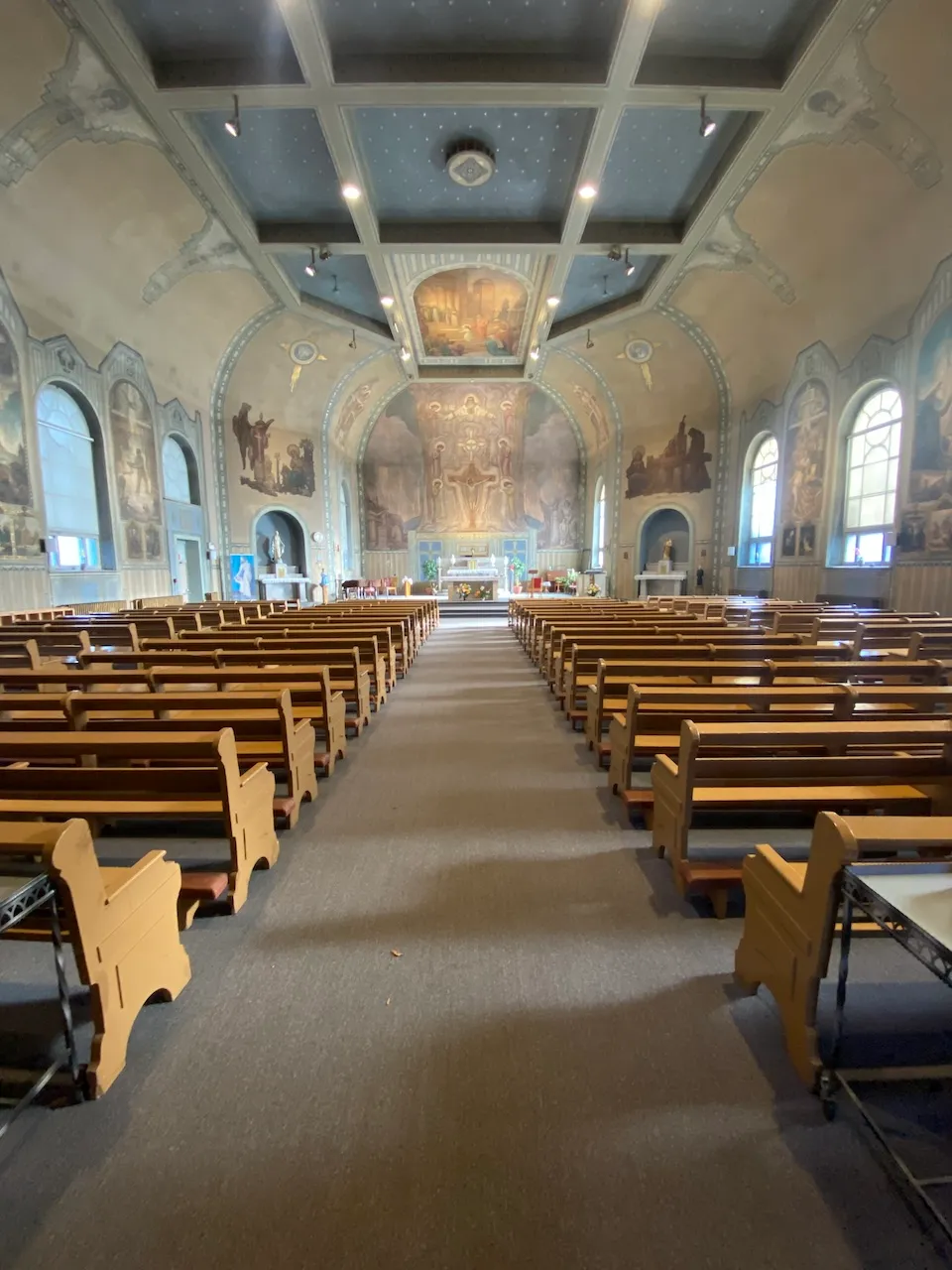 Intérieur de l'église
