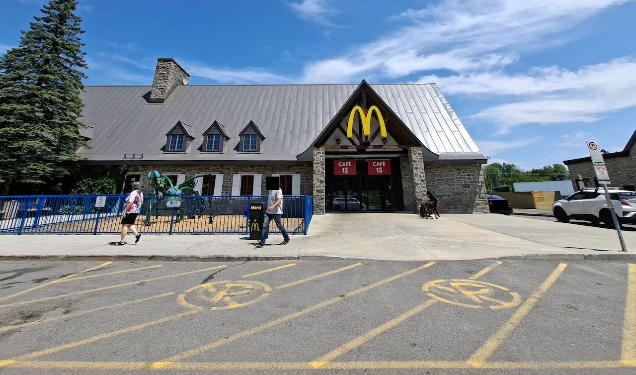Building - McDonald's