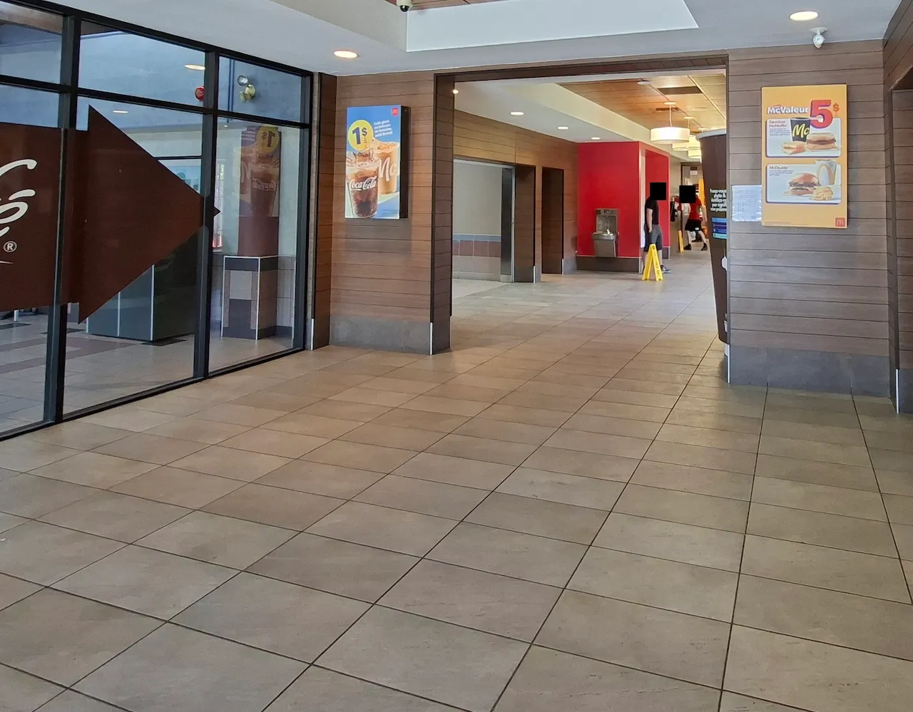 Building - McDonald's