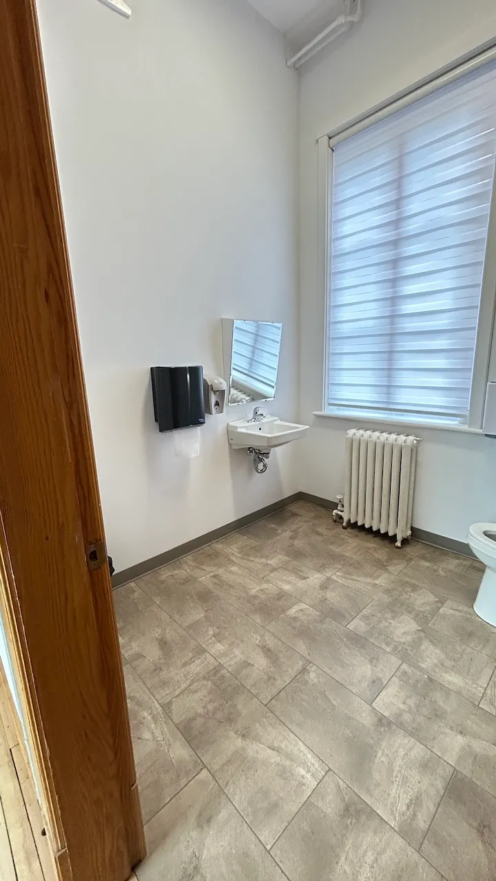 Salle de toilette (2e étage)