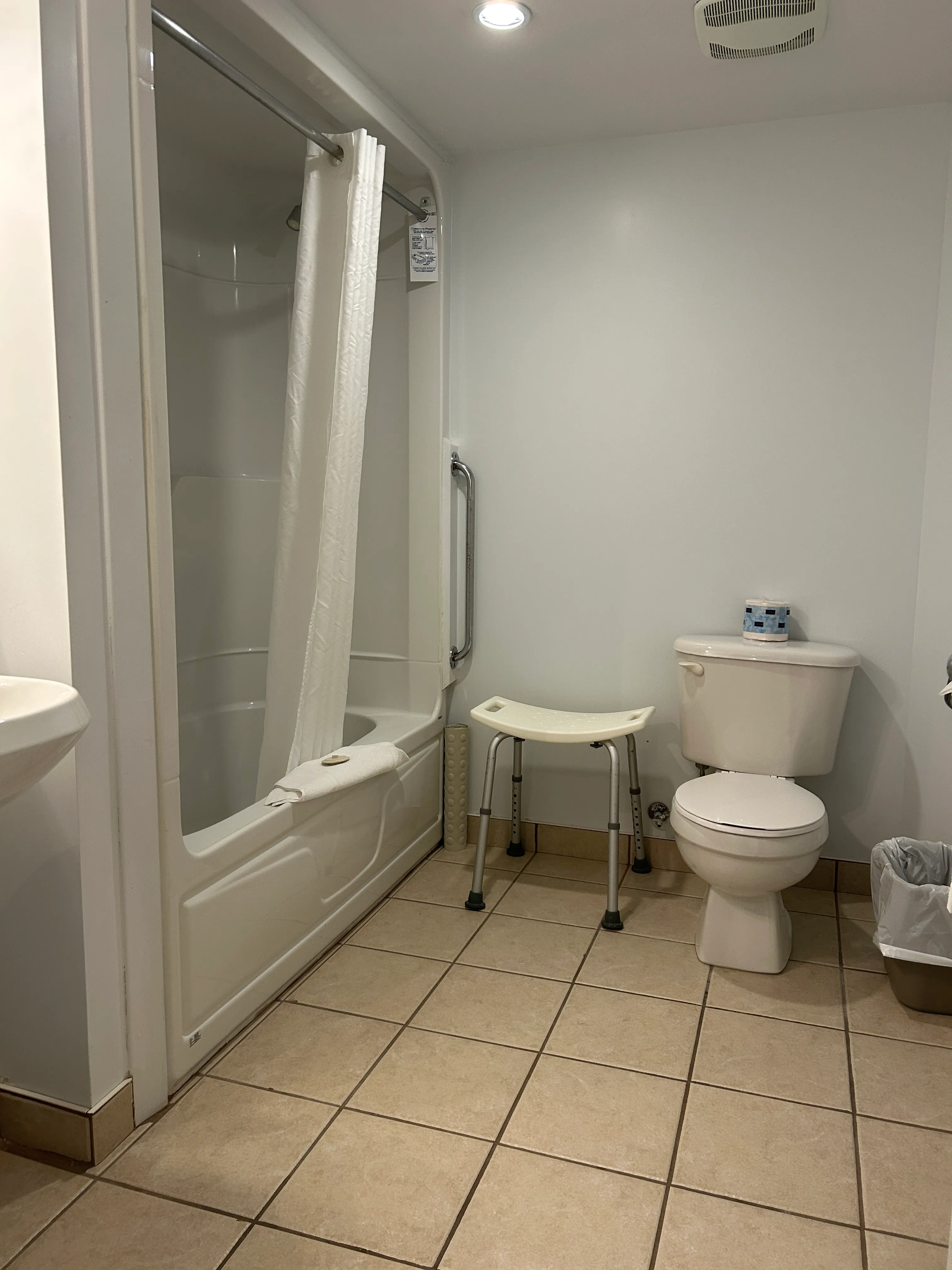 Salle de bain chambre 207