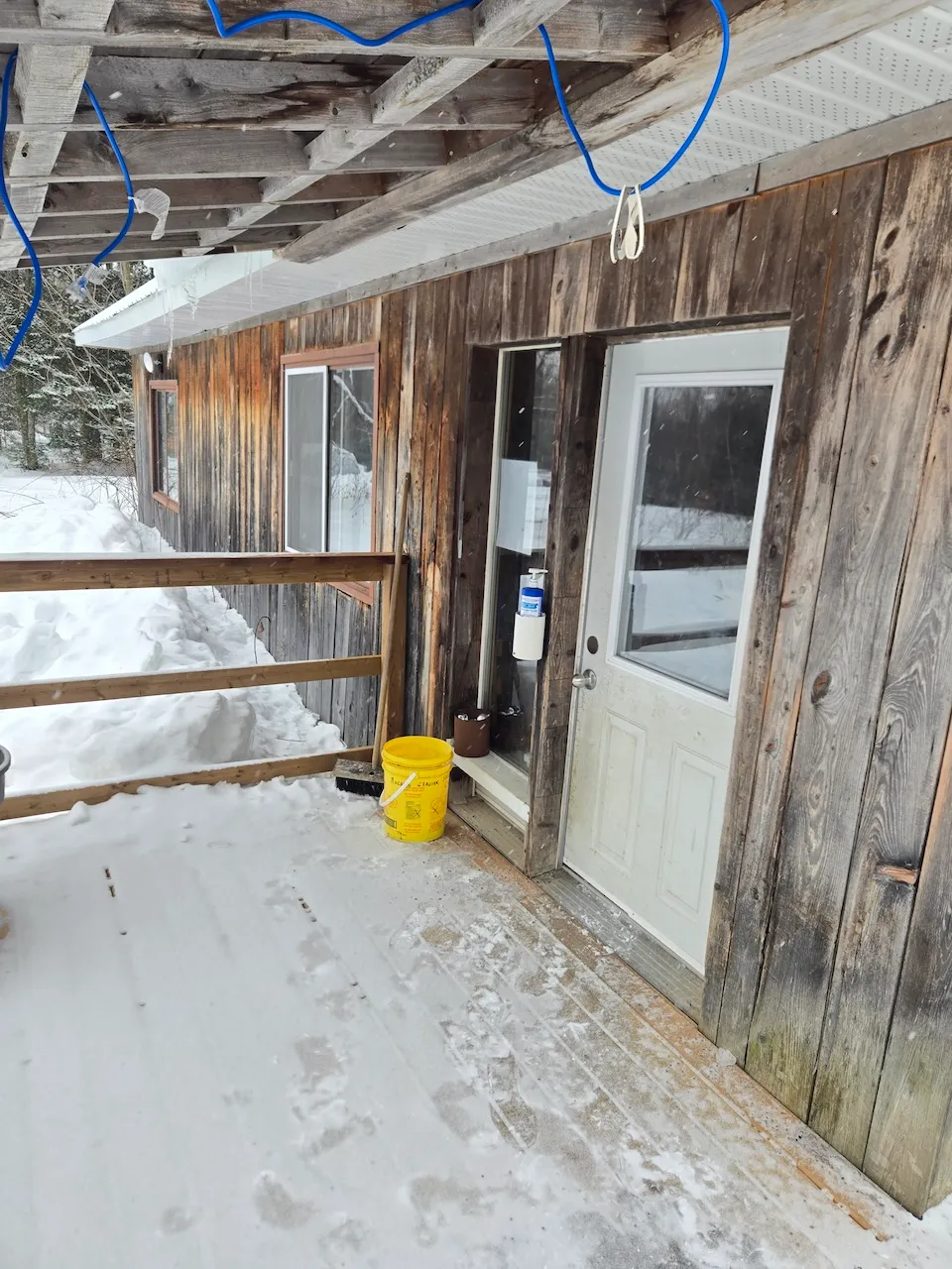 Porte du bâtiment de la cafétéria