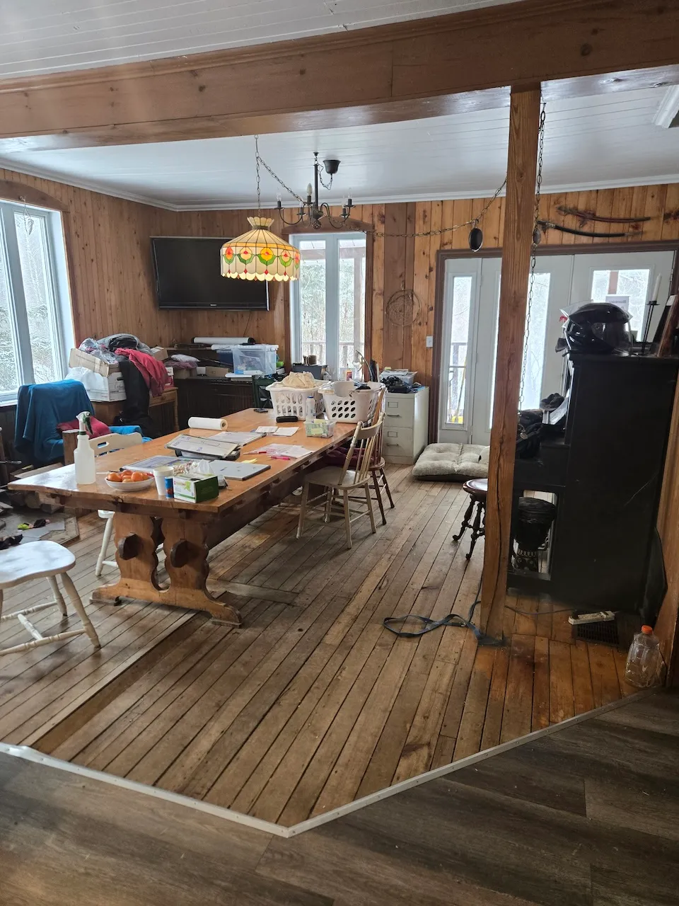 Parcours intérieur pour se rendre au bureau d'accueil