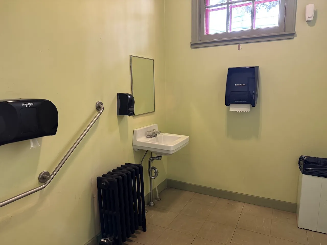 Salle de toilette universelle