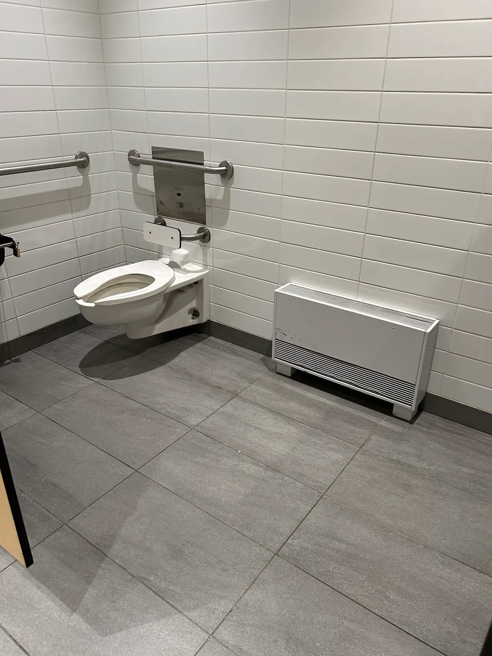 Gare Sorel-Tracy - Salle de toilette (Homme)