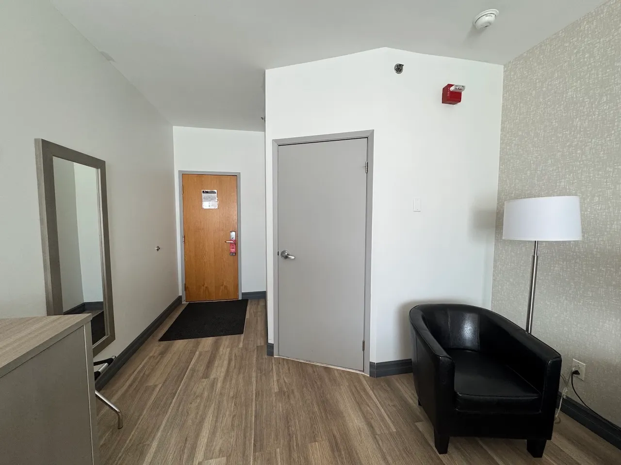 Chambre #115 - Entrée