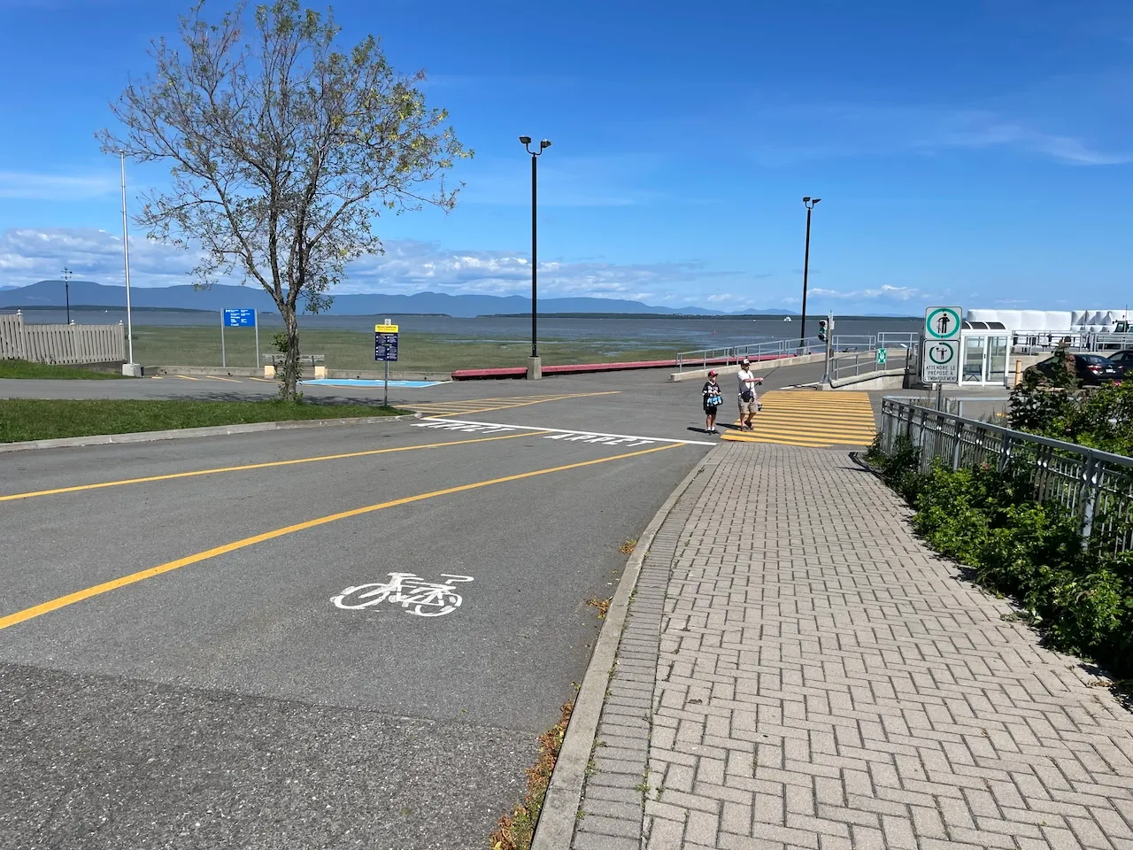 Montmagny River Terminal - Access to the Ship