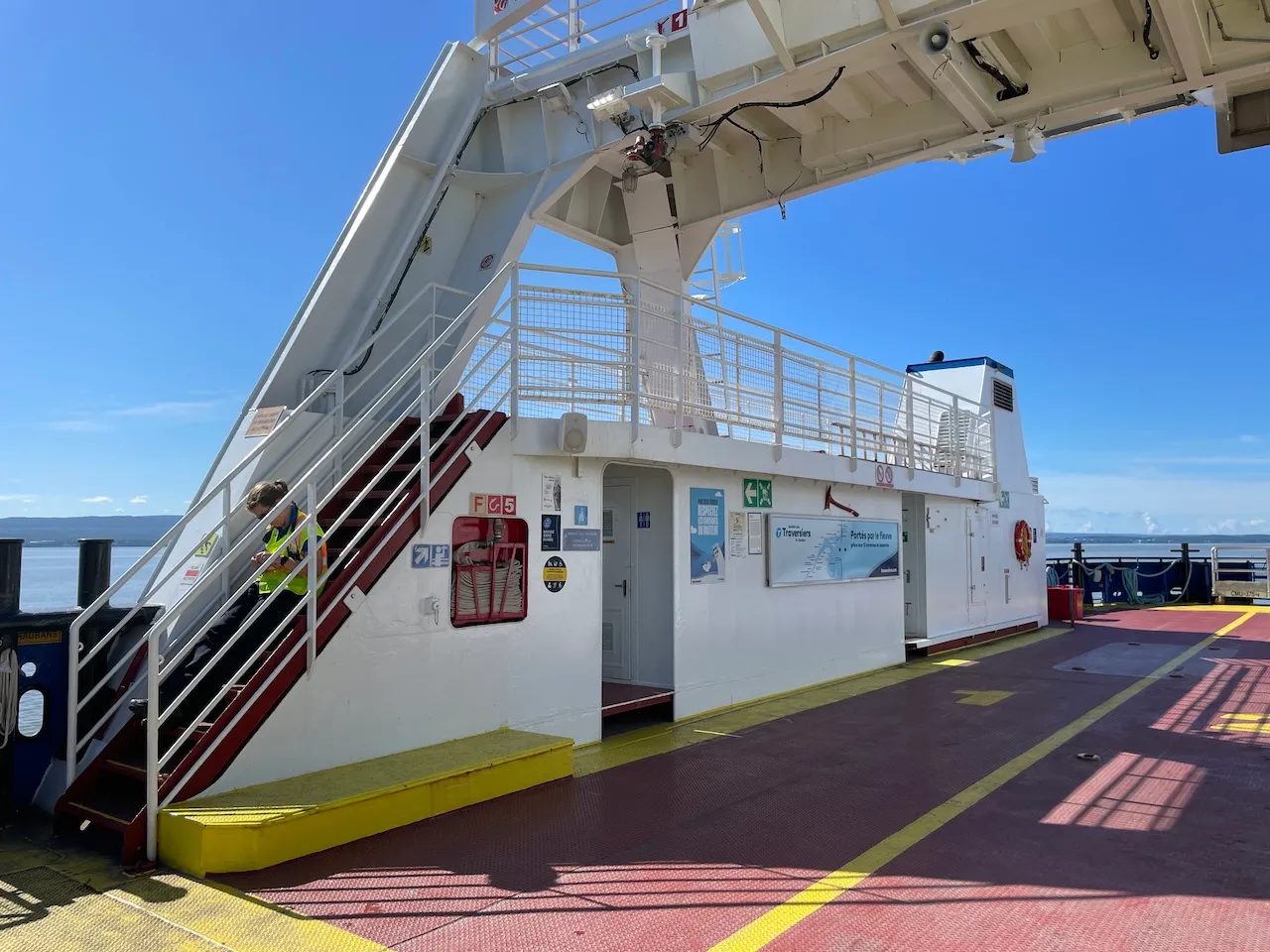 NM Grue-Des-Îles - Pont des piétons et cyclistes - Accès par les escaliers