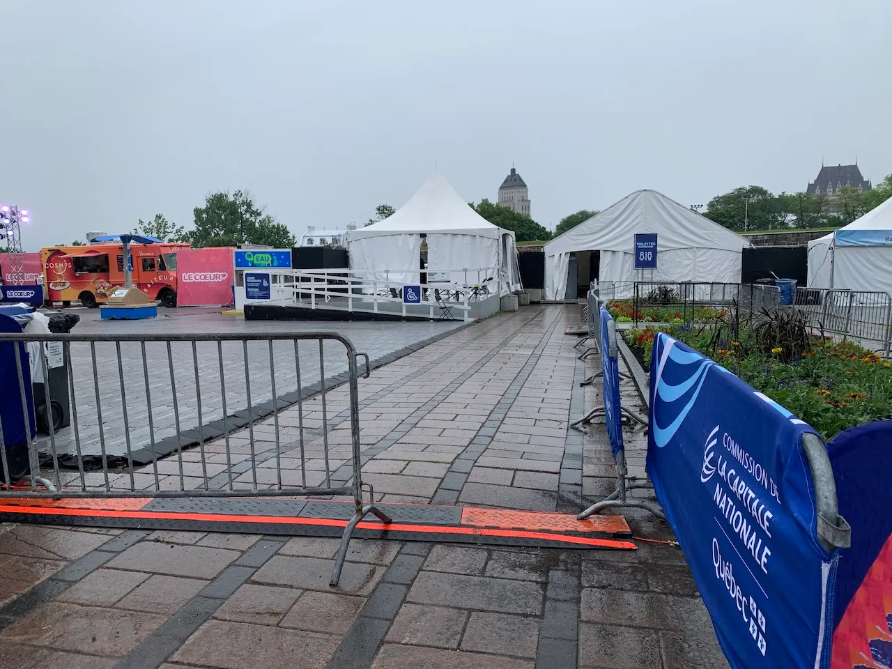 Scène Hydro-Québec - Entrée