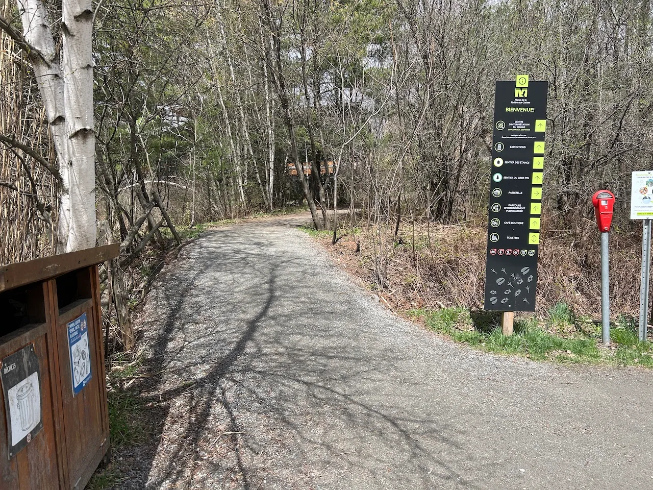 Tronçon reliant l’entrée des sentiers au centre d’interprétation