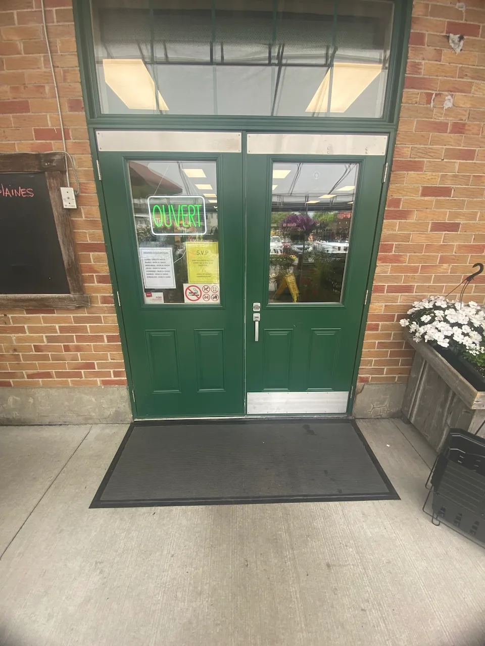 Entrée extérieure
