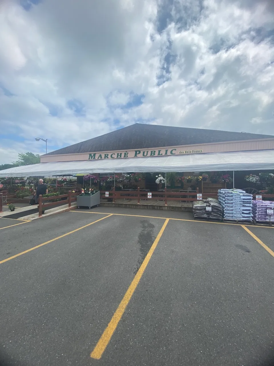 Marché public des Bois-Francs