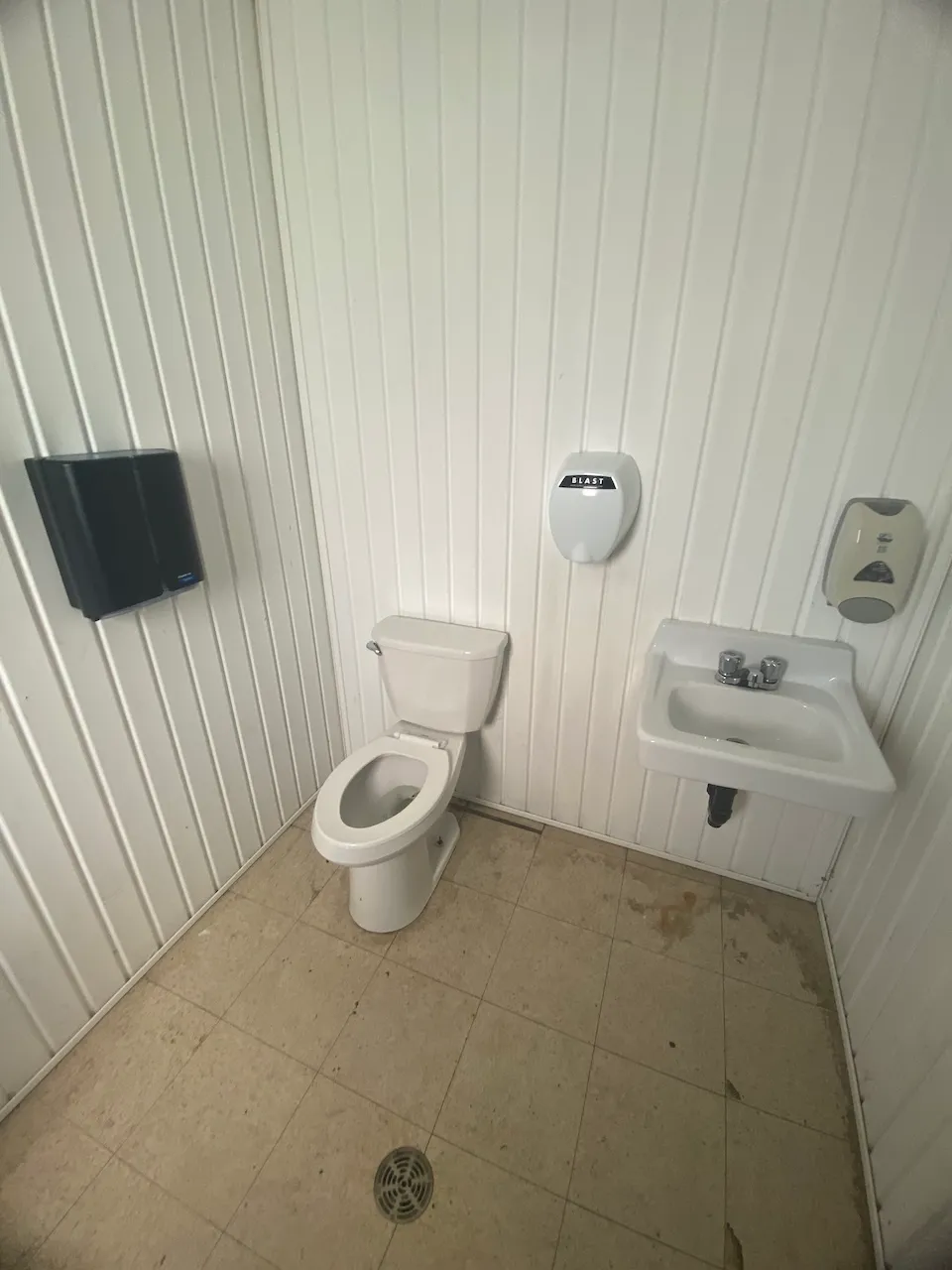 Universal restroom