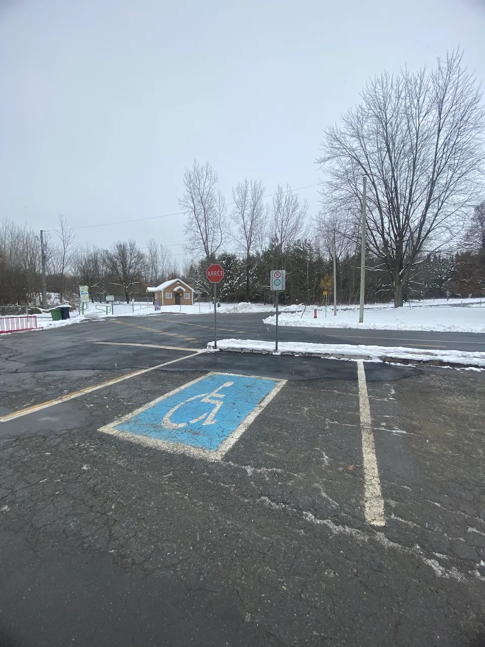 Reserved parking space (Rue du Barrage)