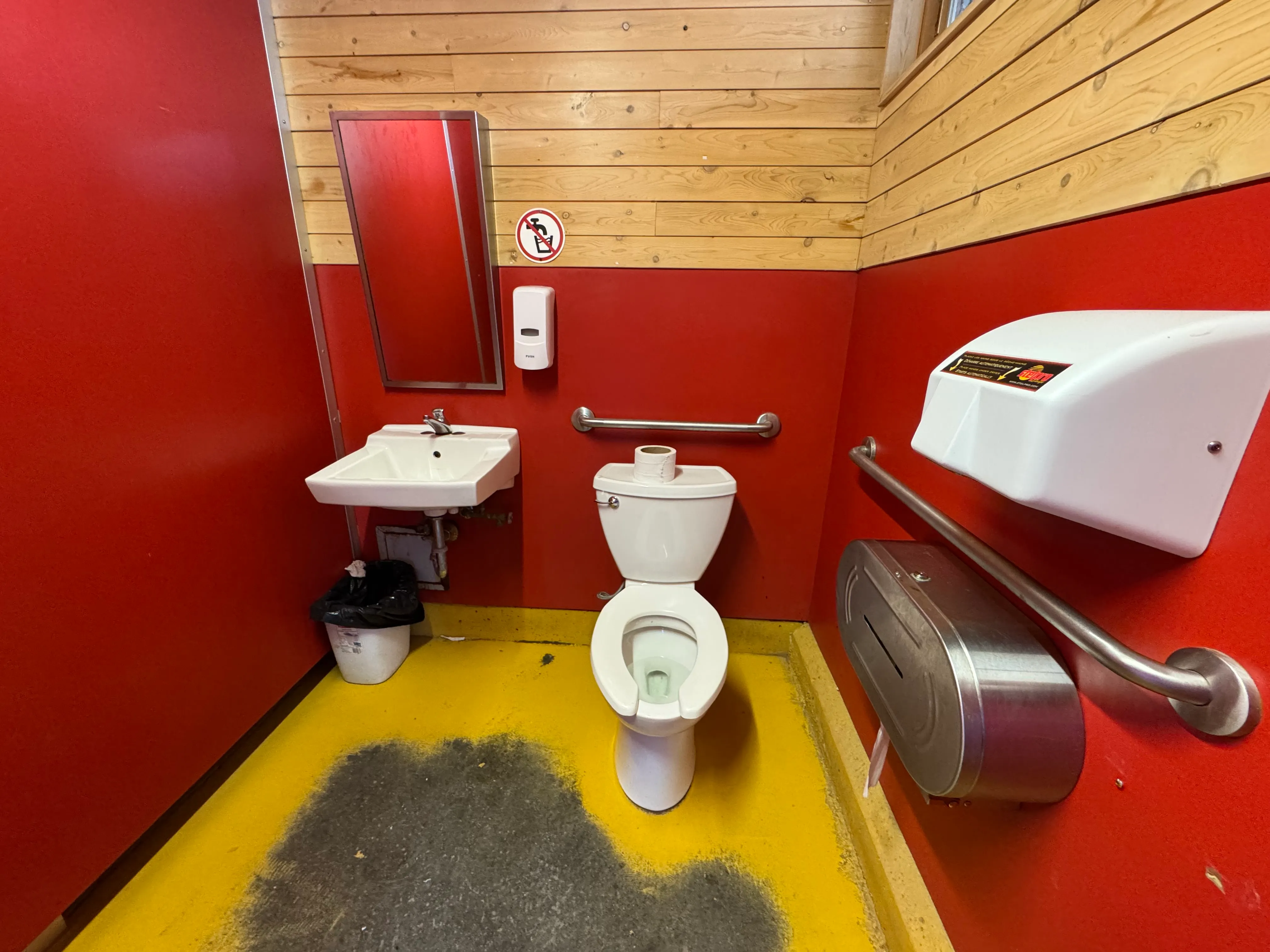Cabine de toilette adaptée