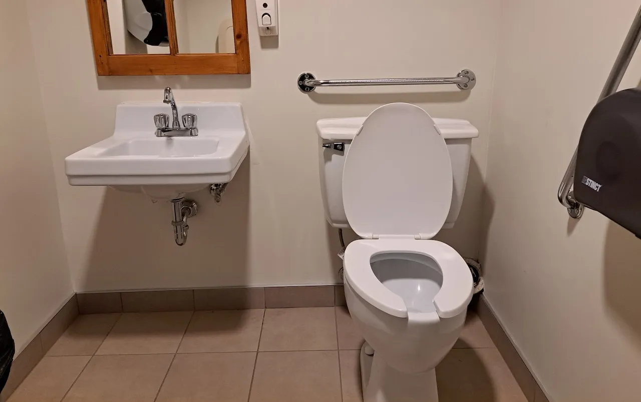 Salle de toilette universelle