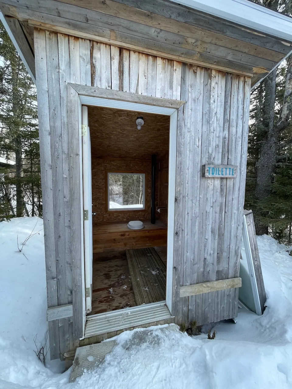 Entrance to the dry toilet