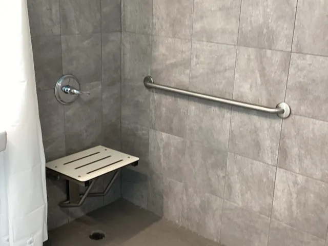 Bloc sanitaire 2 - Douche