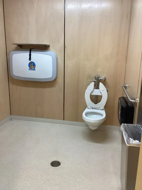 Sanitary facility 5 - toilet