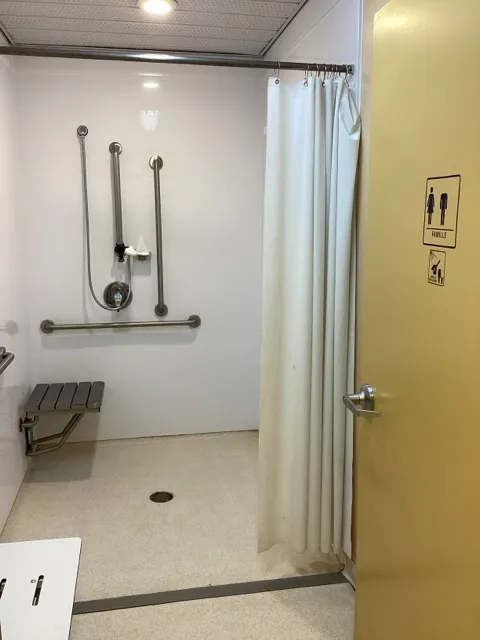 Sanitary facility 5 - Shower