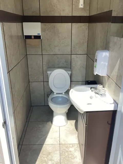 Sanitary block 4 - Toilet