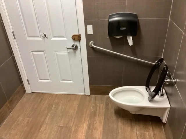 Sanitary block 4 - Toilet cabin