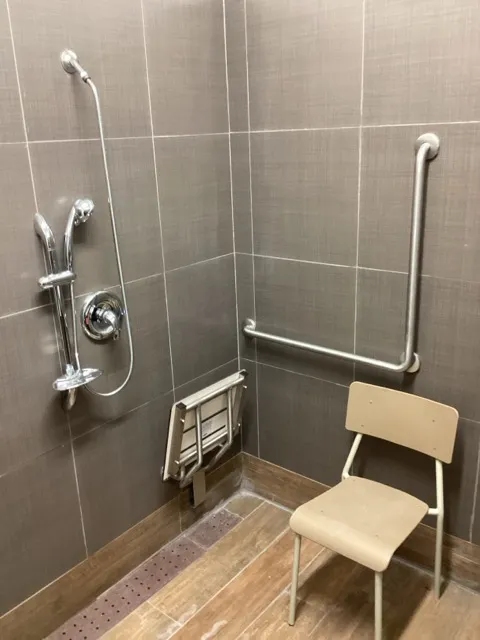 Sanitary block 4 - Shower