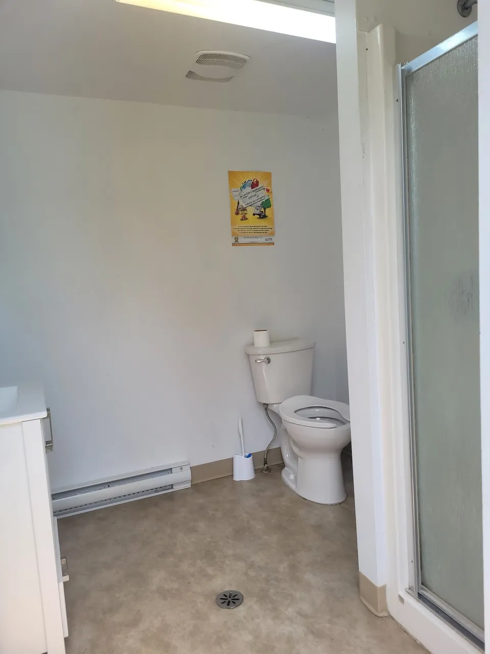 Bloc sanitaire 1 - Toilette et douche