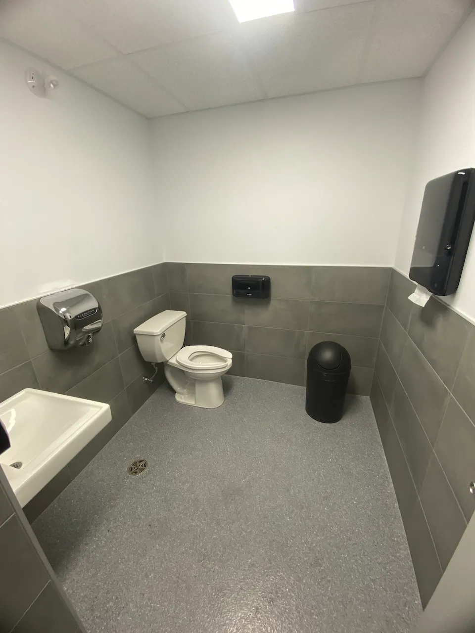 Salle de toilette universelle