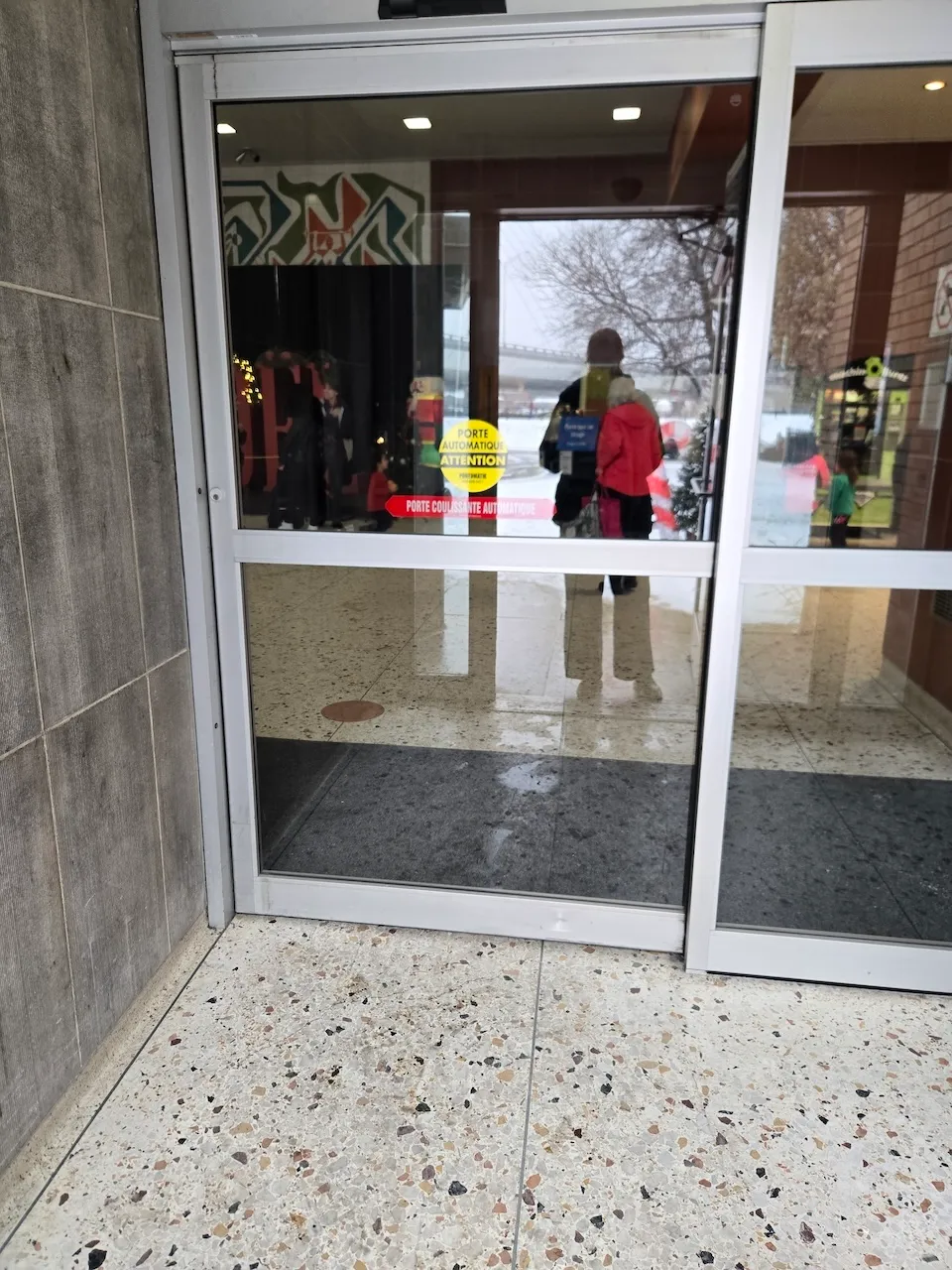Accessible entrance door